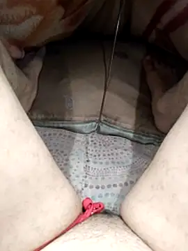 Almas-arabic Adlı Modelin Web Kamerası Şovu