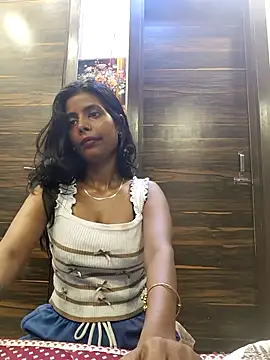 eleven_hotti's Webcam Show