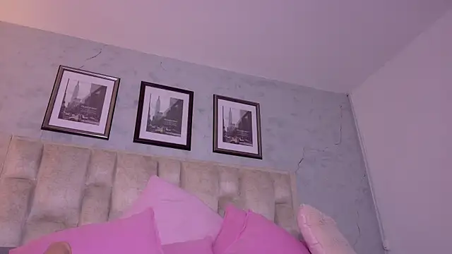 Chat +18 de Celeste_Rivera ao vivo