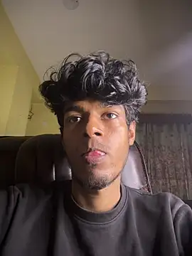 thecatfishh élő XXX-chatje