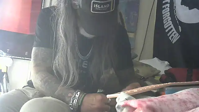 Chatroom XXX en direct de crassanova