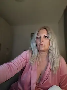 Divineblond Live XXX-chat