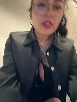 Rae_Lil_White – Live XXX-chat