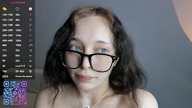 HannaHaylesのライブXXXチャット