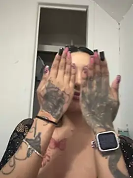 Sembang XXX Secara Langsung latinadollxo