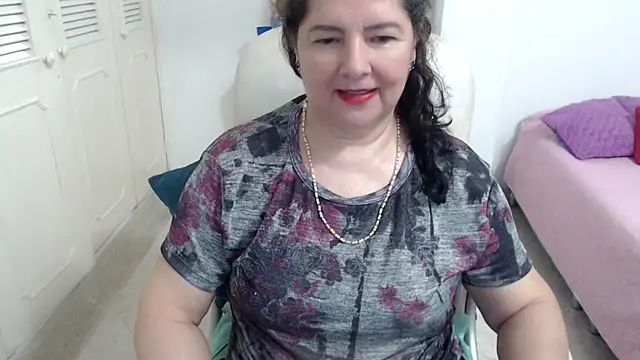 Chatroom XXX en direct de leonela_69