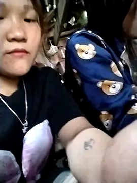 m-mbae's Live XXX Chat