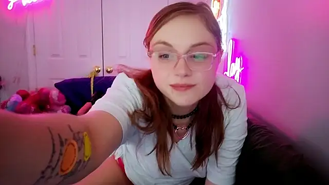 daddysprincess731 Adlı Modelin Canlı XXX Sohbeti