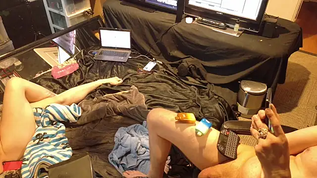 AQuickPhyx ওয়েবক্যাম শো