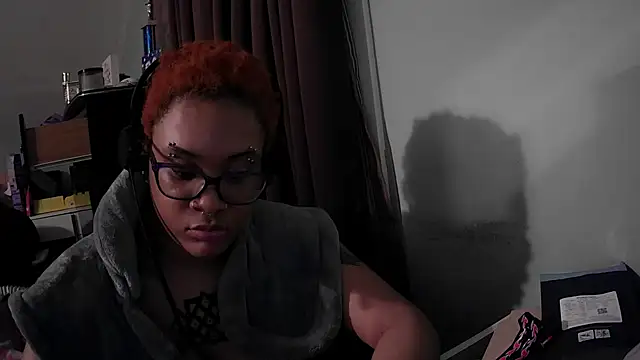 nickytheehawtie's Live XXX Chat