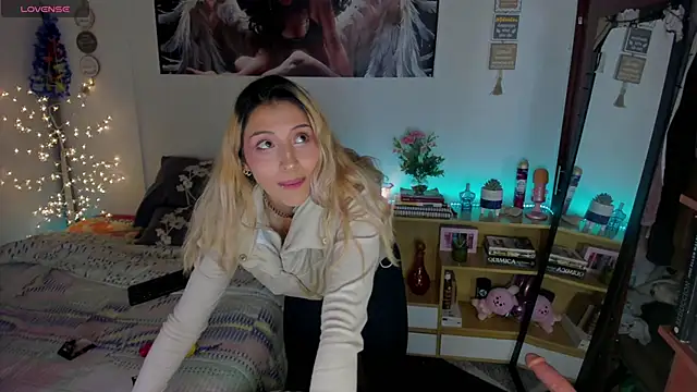 cuteweed420: онлайн-секс-чат