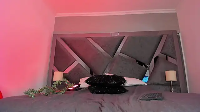 AuroraWishes: онлайн-секс-чат