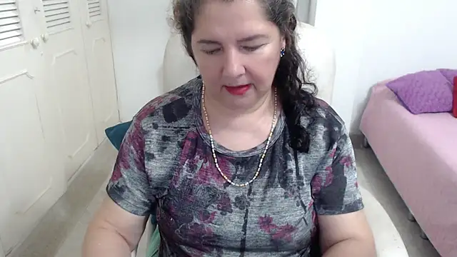 leonela_69 – Live XXX-chat