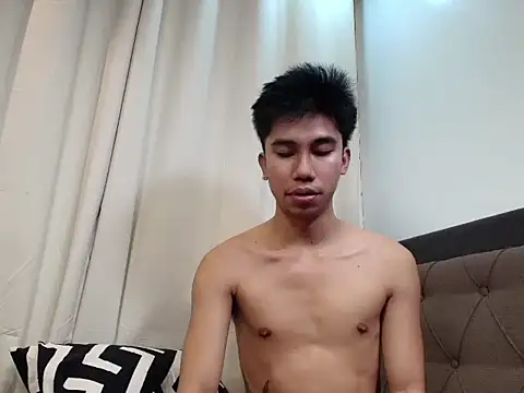Ur_pinoyhotbrix webcam show