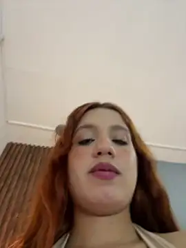 olivia_jass Show in webcam