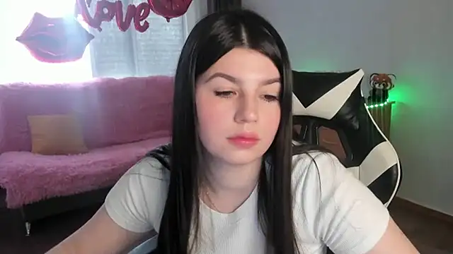 KisaModel Chat XXX live