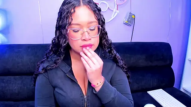 Chat XXX Live IvonyGarciia