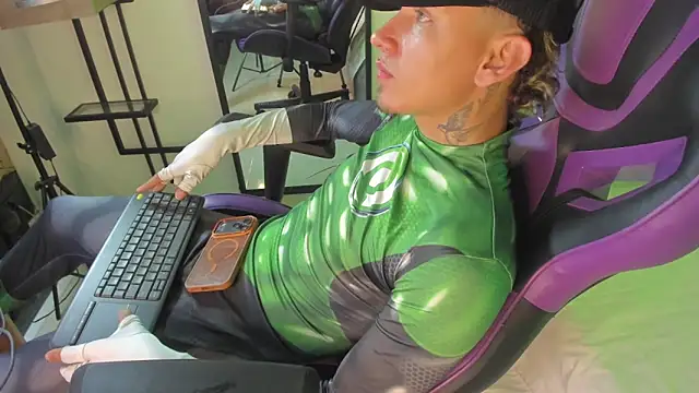 Owen_Drake 在線直播表演