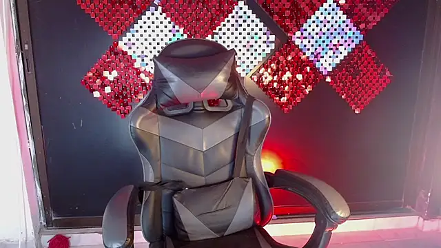 jordan_taye Show in webcam