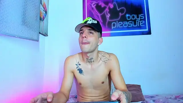 Pleasure_boys_hot Pertunjukan Webcam