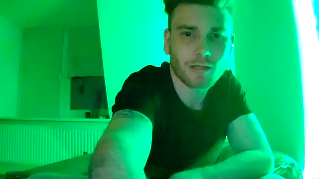 Foxtrott_242 élő XXX-chatje