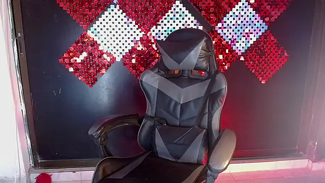 jordan_taye ওয়েবক্যাম শো