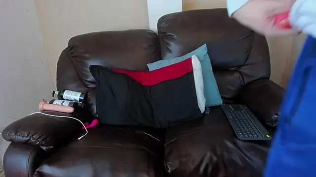 Salvattore_Muller Pertunjukan Webcam