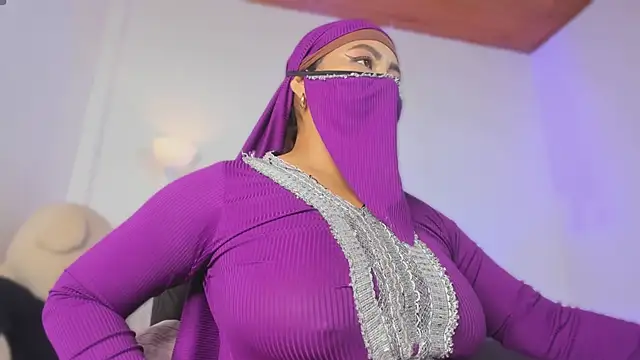 Chat +18 de jazmin_anbar ao vivo