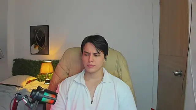 Thom_Ohtani Pertunjukan Webcam