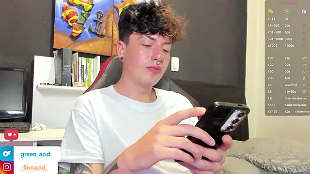 Green_acid01 在線直播表演