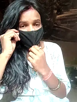 Pokazy przed kamerką – Desi_Couple_P