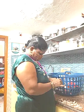 bakyasree143 网络视讯表演