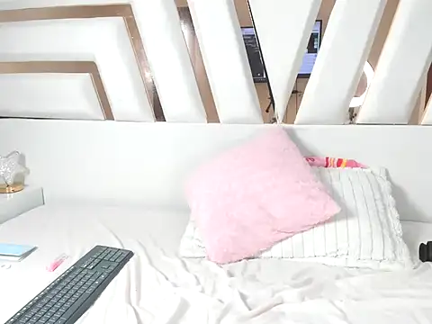 MiaKleinX's Live XXX Chat