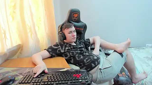 Вебкам-шоу iliaskrislove