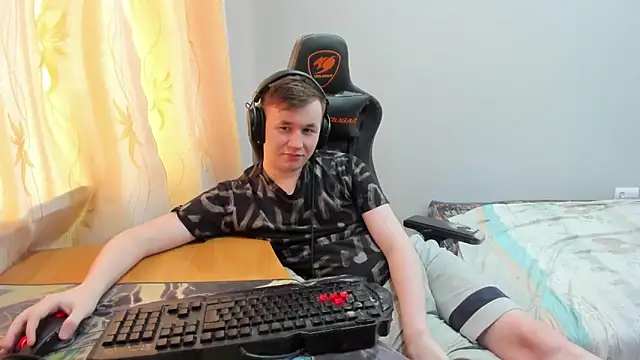 Show modela iliaskrislove na web-kameri