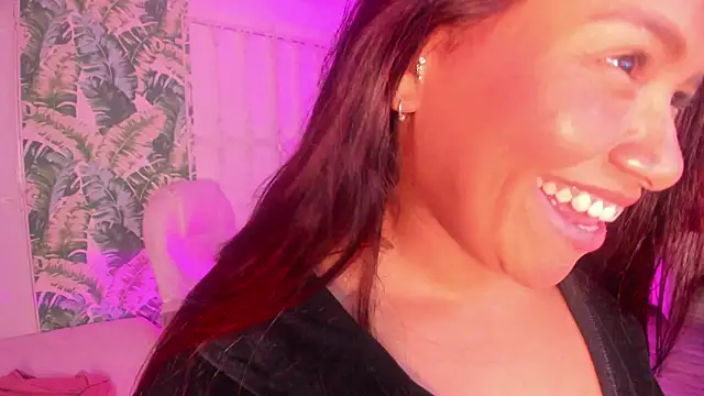 loly_marce লাইভ XXX চ্যাট