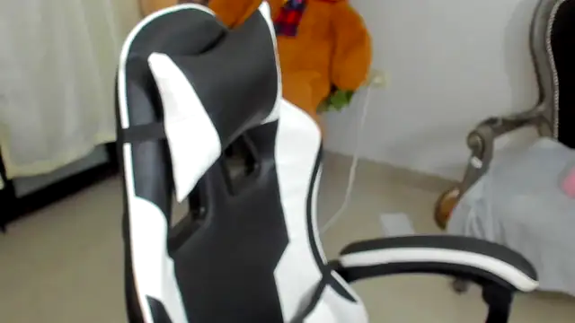 XXX chat uživo modela __Emma__11__Lecat_