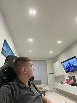 Онлайн чат XXX WARDEN_w