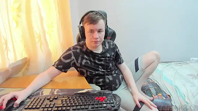 Show modela iliaskrislove na web-kameri