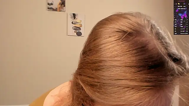 ErinnPielochのライブXXXチャット