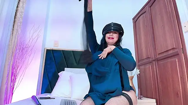 SeleneLujan live XXX chat