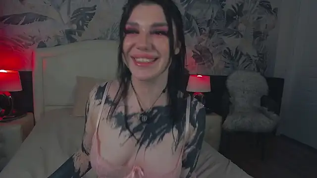 MaeveMoon webcam show