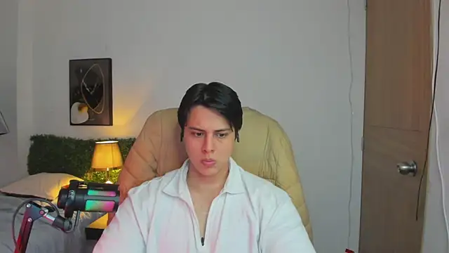 Pokazy przed kamerką – Thom_Ohtani