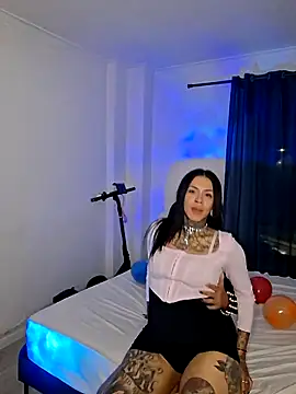 Show de Tigresa23 na webcam