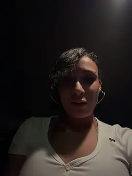 FerrariFrench – Naživo XXX chat