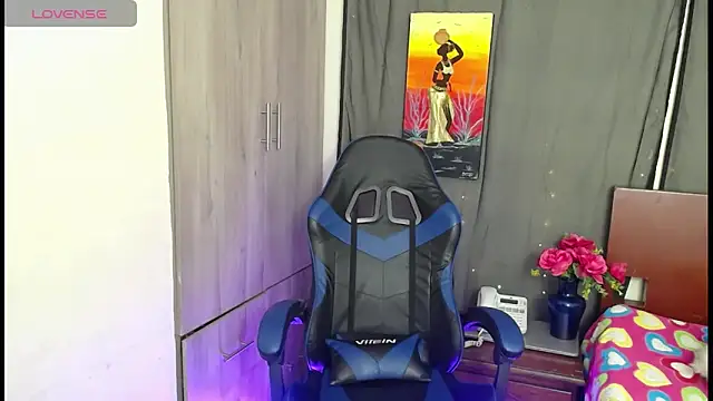 MONIQUE-LAMOURのライブXXXチャット