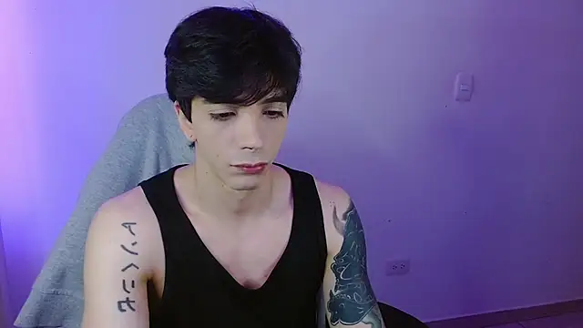 H3ll_B0I Live XXX-Chat