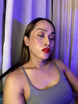 RomanticPearlTS Pertunjukan Webcam