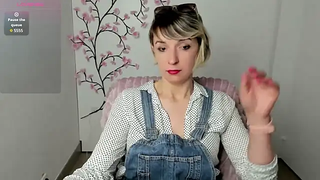 Chatroom XXX en direct de Lana_Foxyy