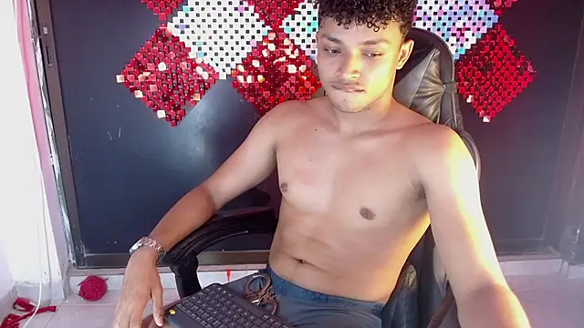 jordan_tayen Webbikameraesitys